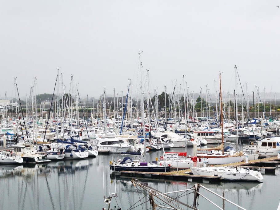 Marina du port de St Vaast