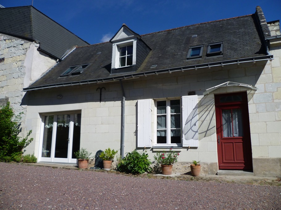 Maisonnette en pierre de tuffeau