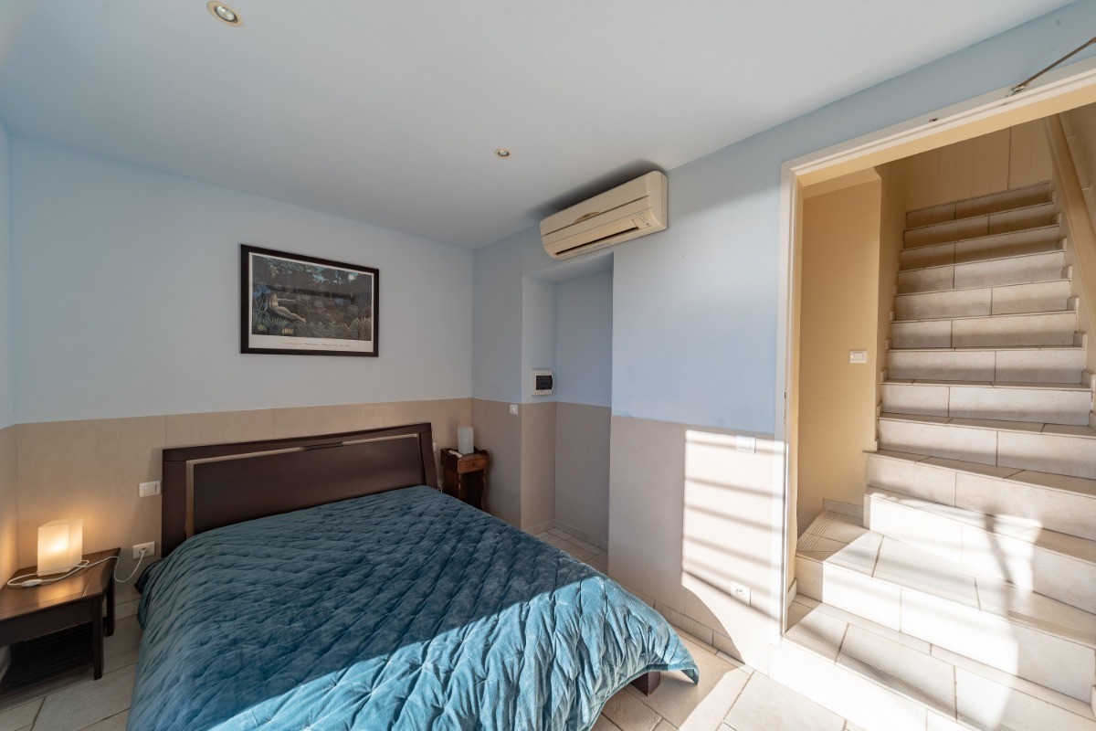 Chambre bleue en rez de chaussée