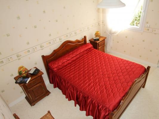 Chambre lit 2 personnes