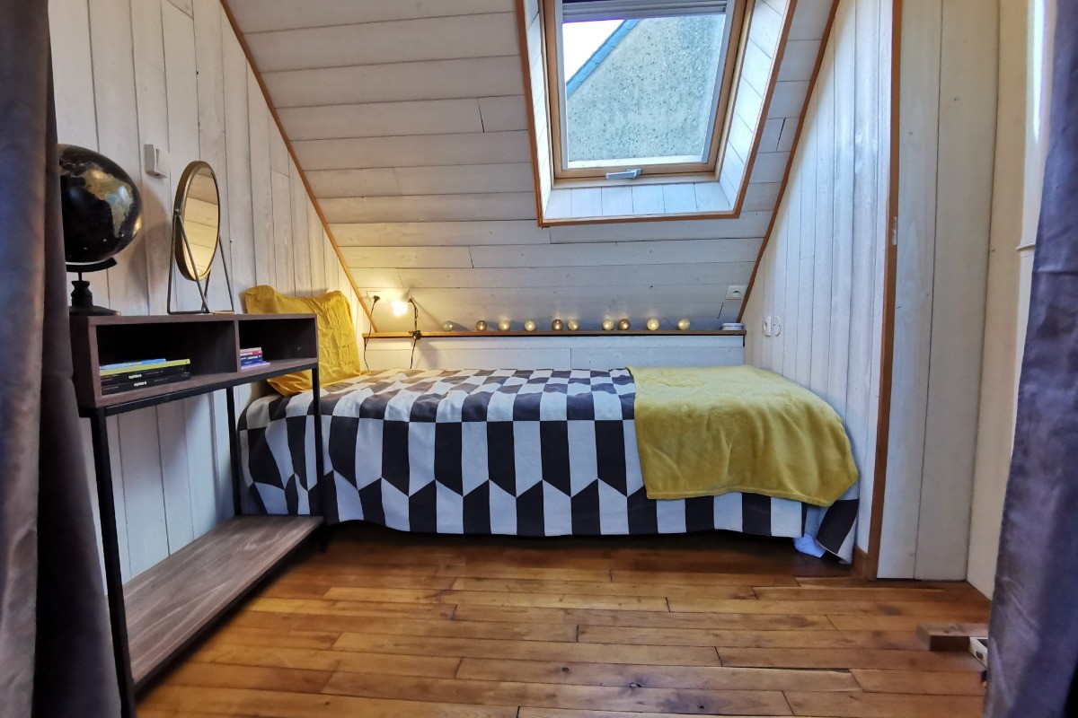 Alcôve en mezzanine avec lit 90