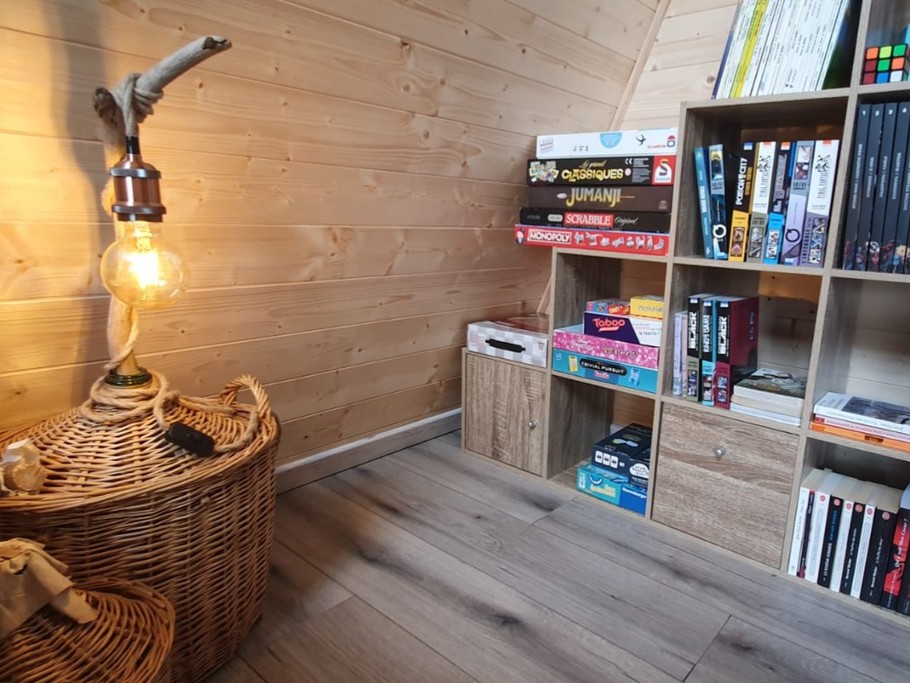 Chalet Chevreuil - Espace jeux et bibliothèque