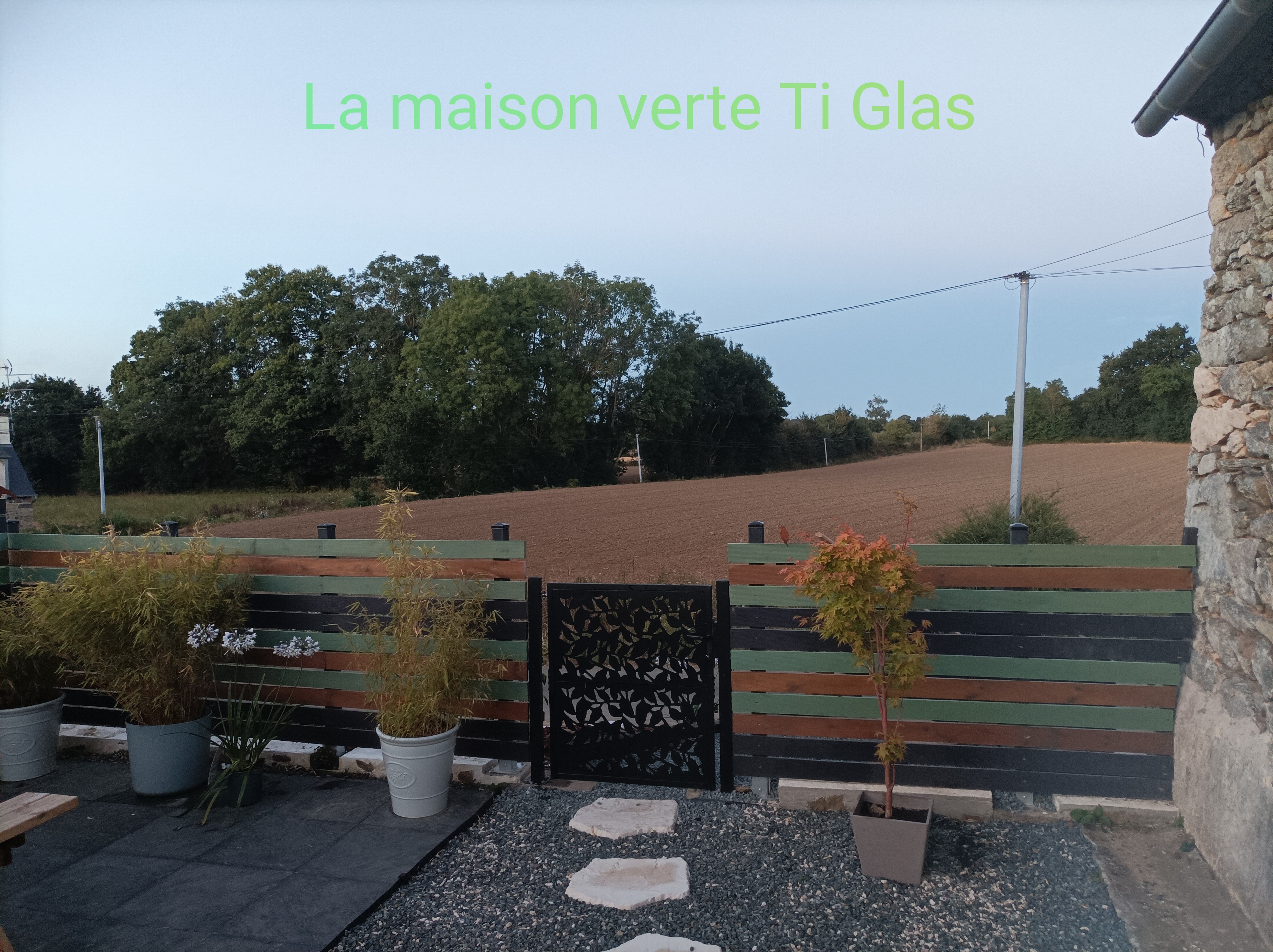 BIGOT, Pludual, Clévacances holiday rental, outdoor area