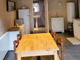 kitchen/living room