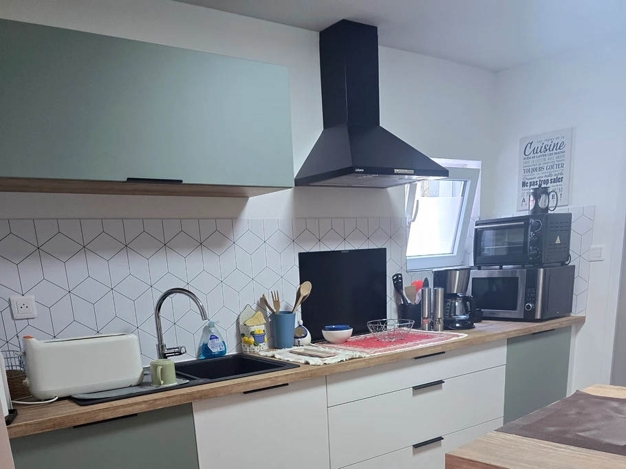 fitted kitchen