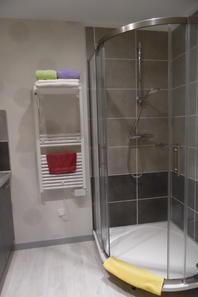 Douche spacieuse