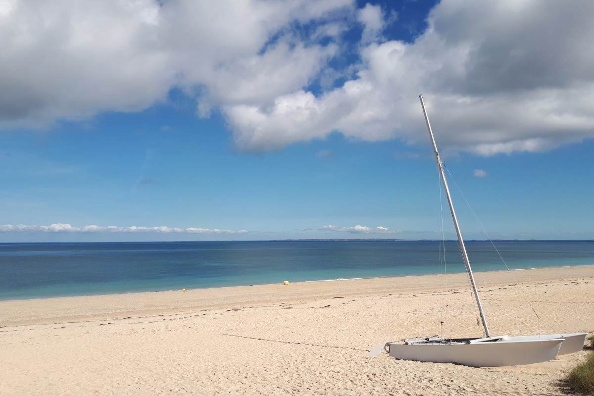 La plage des grands sables à PALAIS