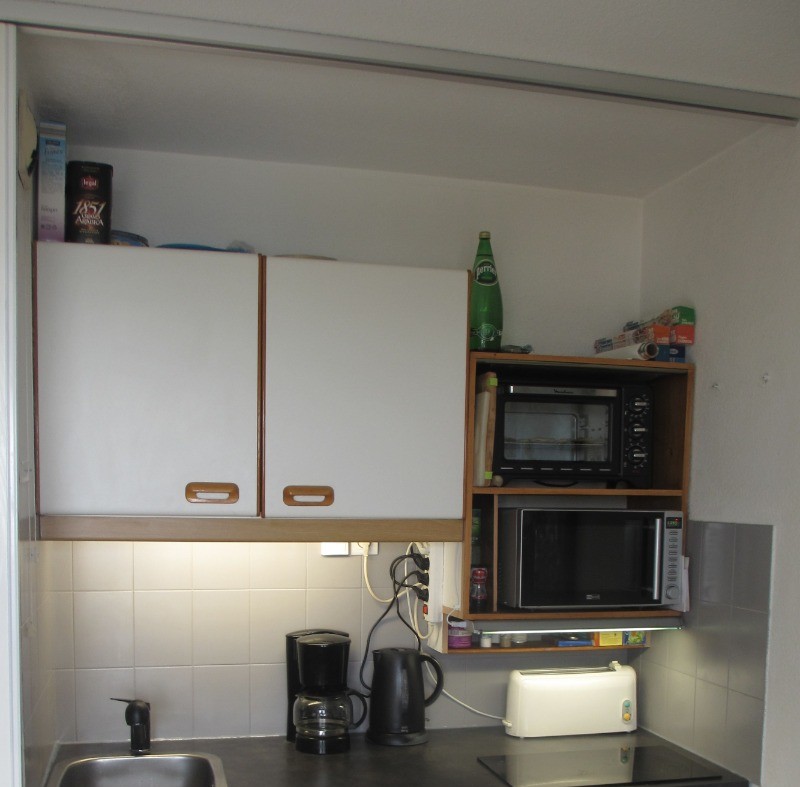 CUISINE PLAQUE INDUCTION, 2 FOURS, MACHINE A LAVER LA VAISSELLE, REFRIGERATEUR MIELE