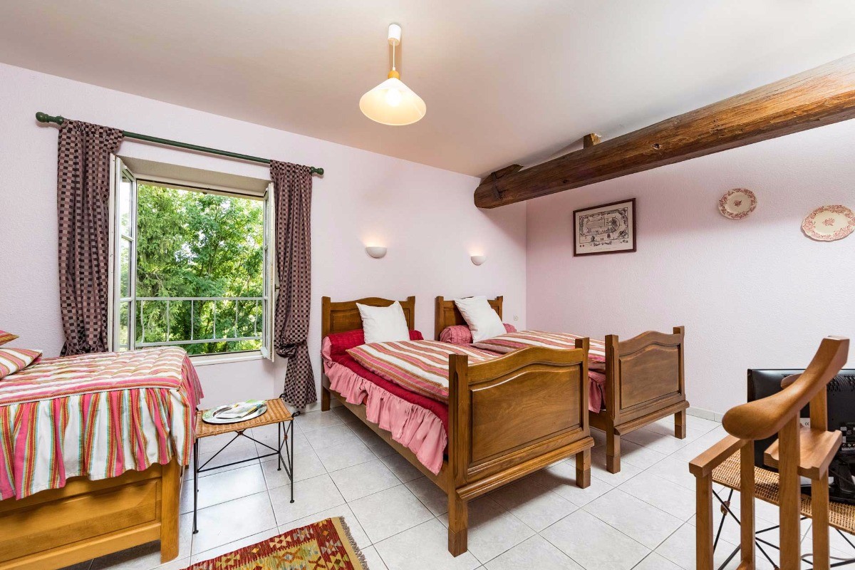 Chambre avec 3 lits - Bienvenue au Pays de Jeanne