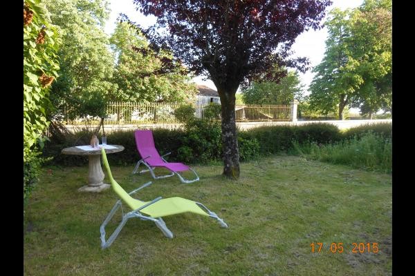 jardin Grande maison "Bords de Charente" pour 5 6 personnes en Charente maritime