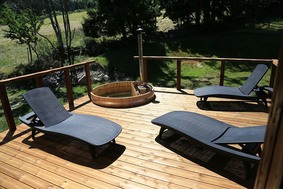 bain nordique et terrasse - Ferme du Douanier