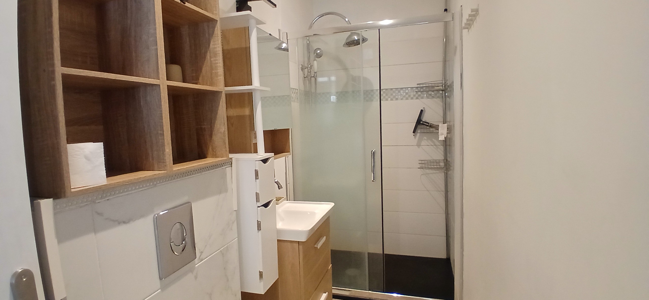 Le Studio M à Clermont-Ferrand : La salle d'eau