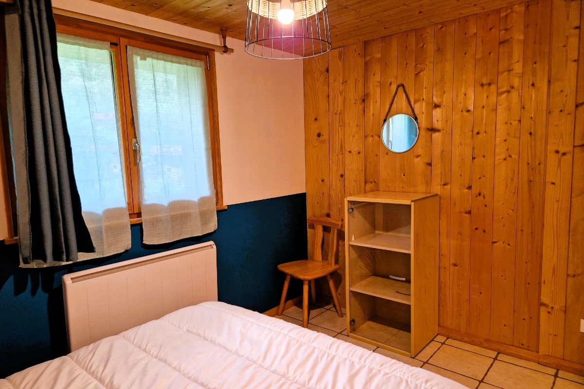 Chambre 2 avec 1 lit double au rez-de-jardin - Chalet de montagne au cœur des Vosges - La Bresse