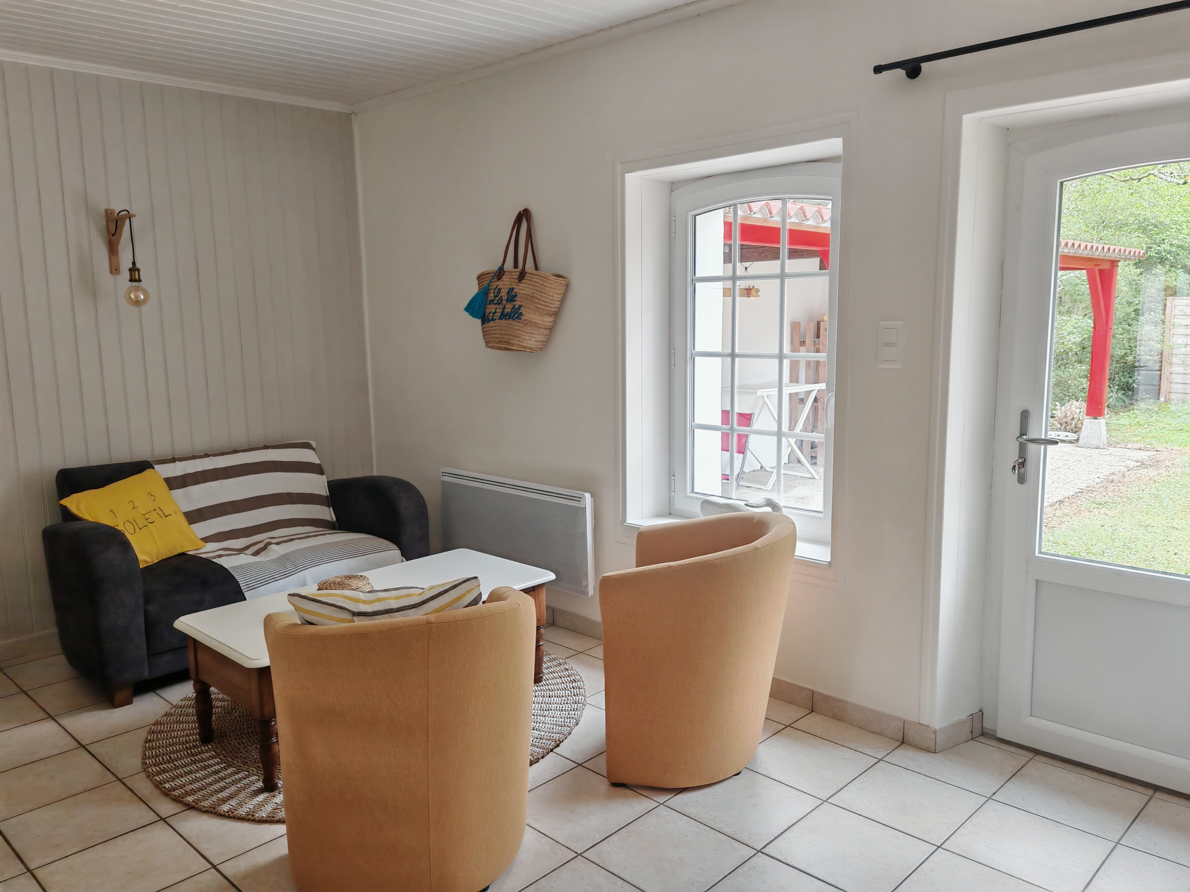 Living room - lounge area