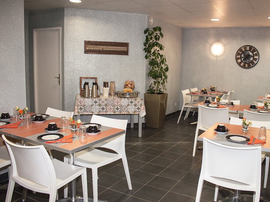 Salle petits déjeuners