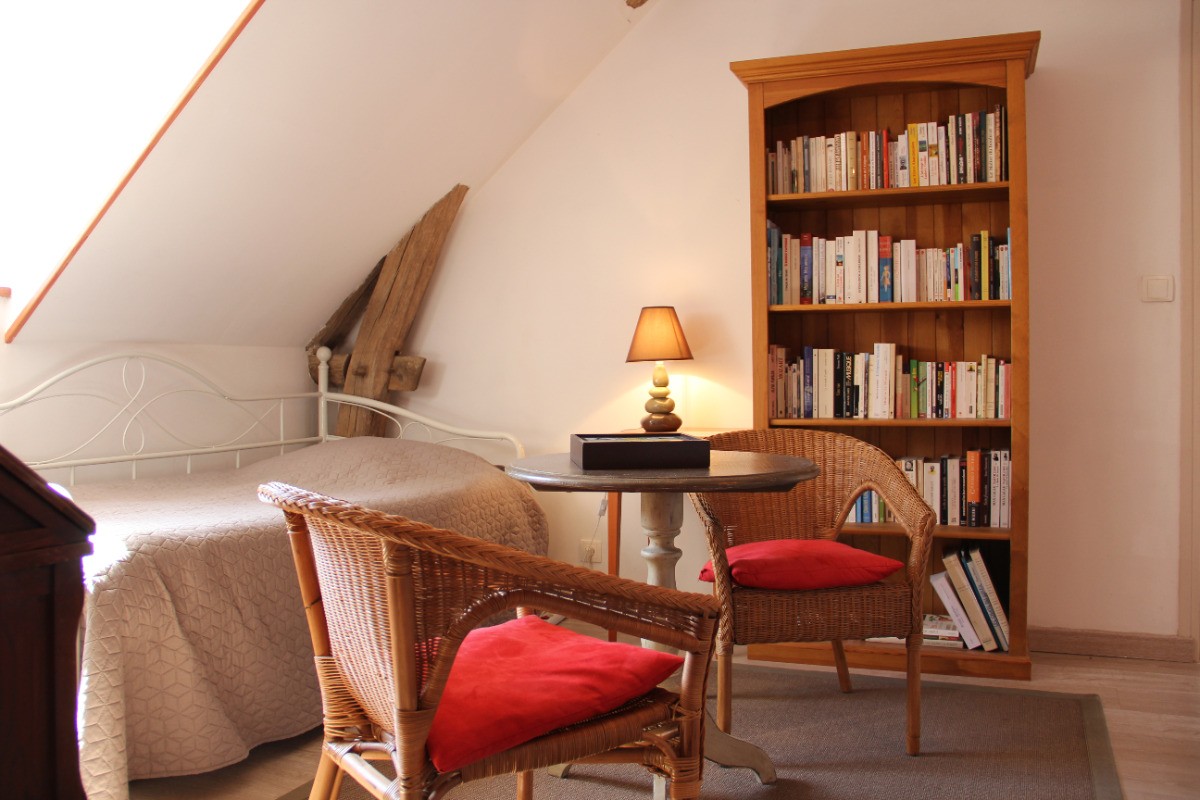 Bibliothèque chambre Tourterelle
