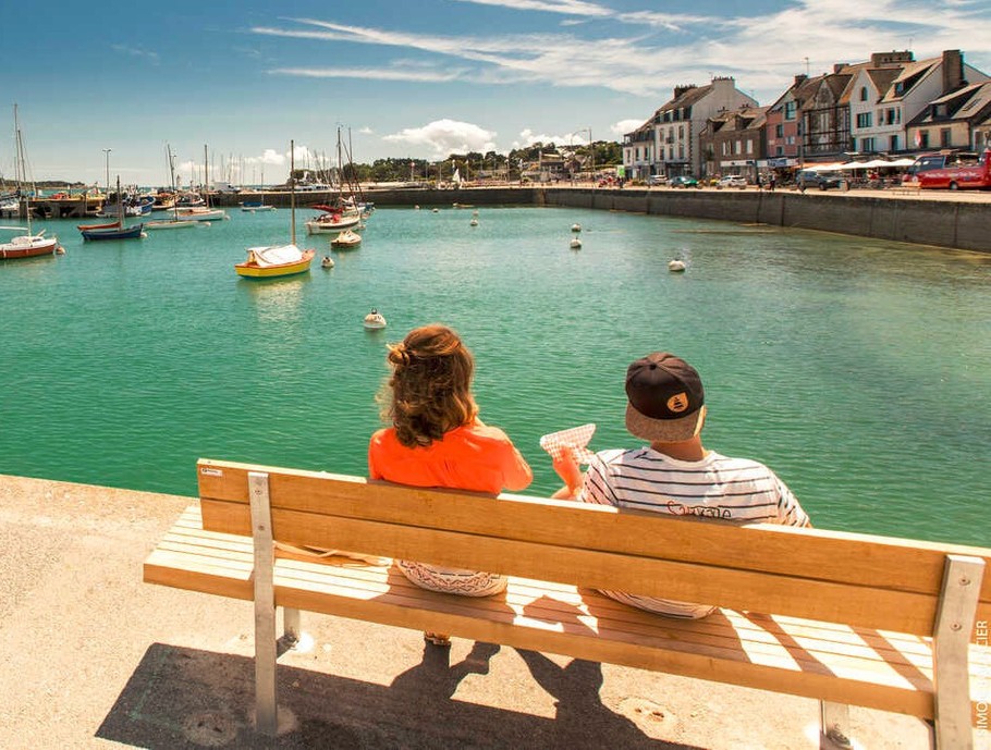 Repos obligé sur le Port de la Trinité Sur Mer pour admirer les superbes bateaux