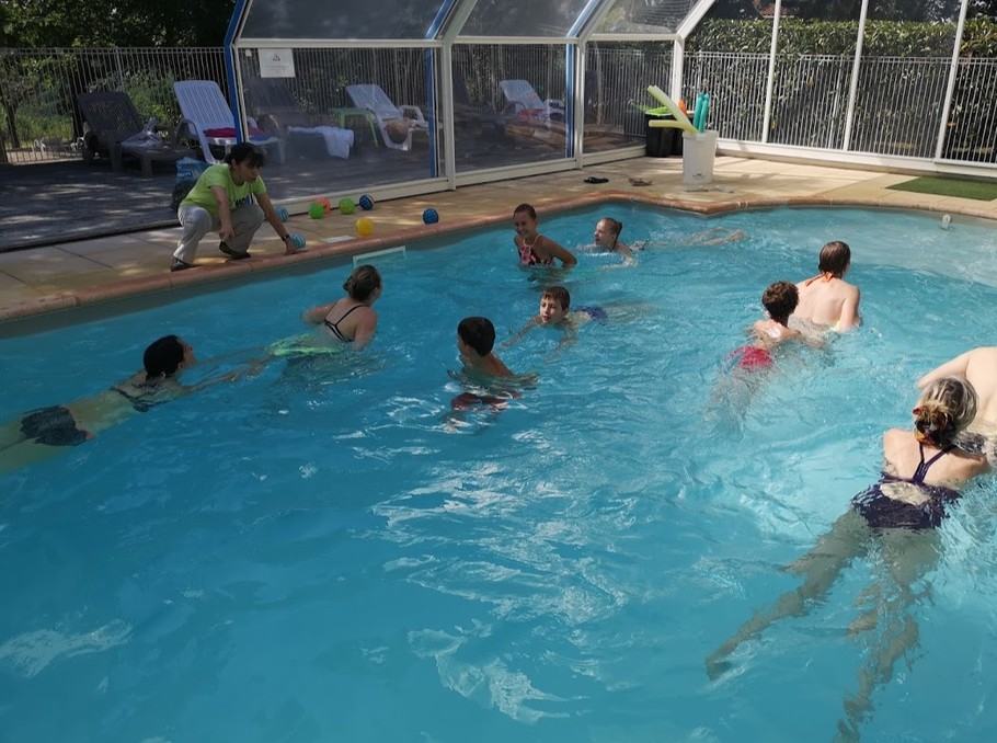 Piscine Village de Gîtes Les Collines d'Eyvigues 24580 Salignac Eyvigues Clévacances