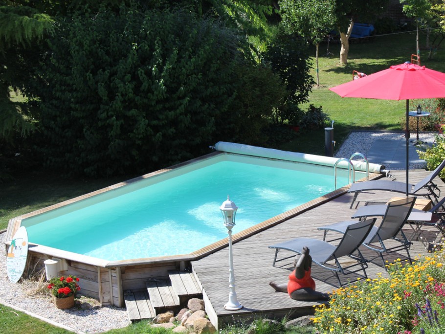 La piscine chauffée en saison