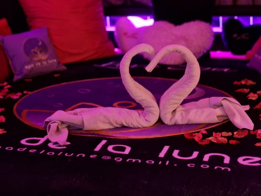 Lit XXL King size 200 x 200, avec literie Premium