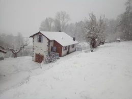 Gîte les azalées sous la neige
