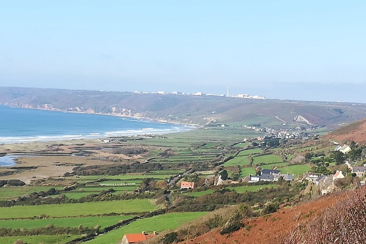 vue du belvédère du thot (vauvulle)