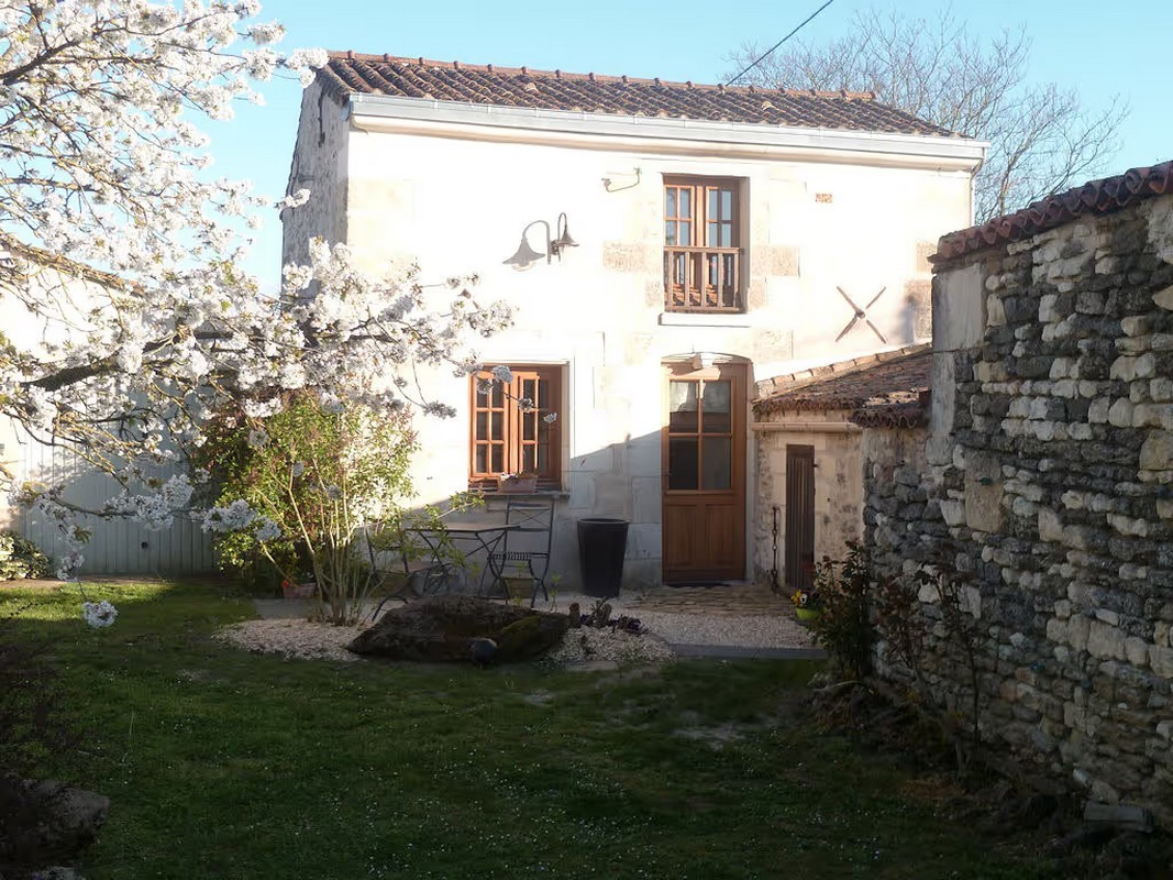 Facade and garden