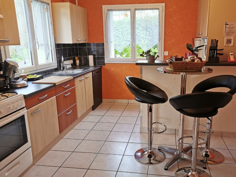 La cuisine entièrement équipée