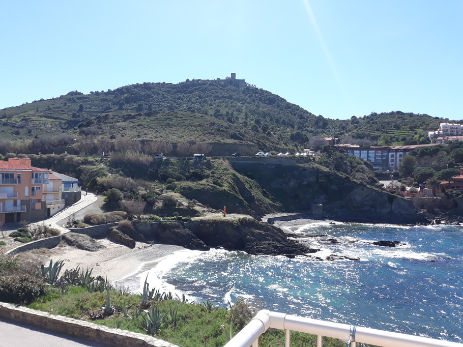 plage à 1 minute à pied de l'appartement