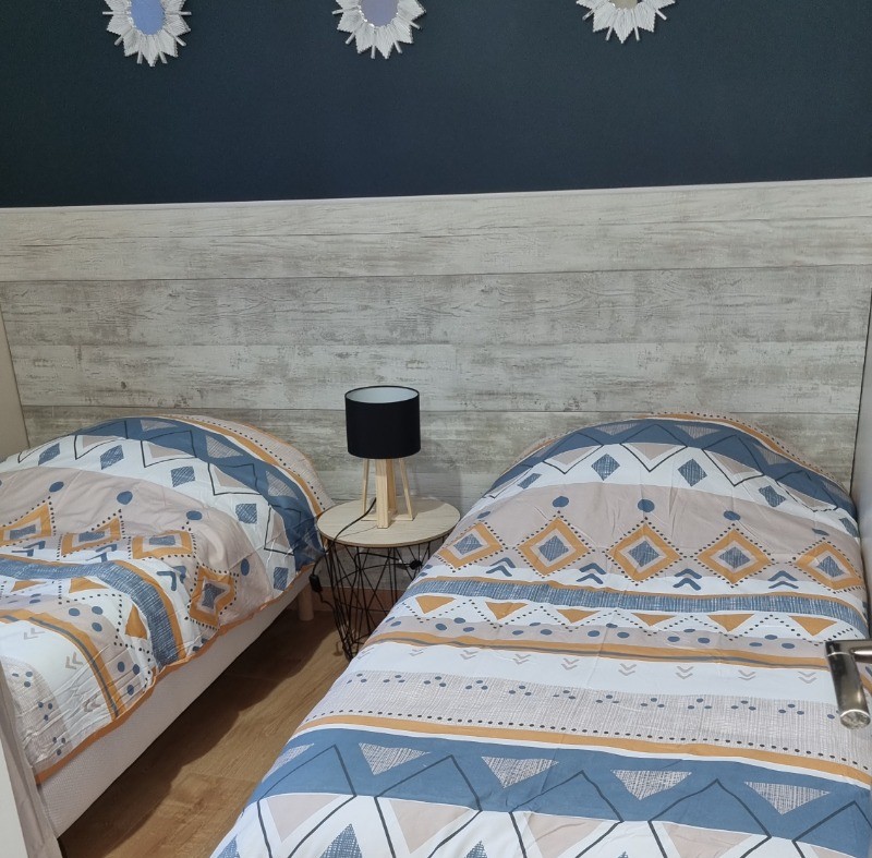 Chambre 2 lits simple