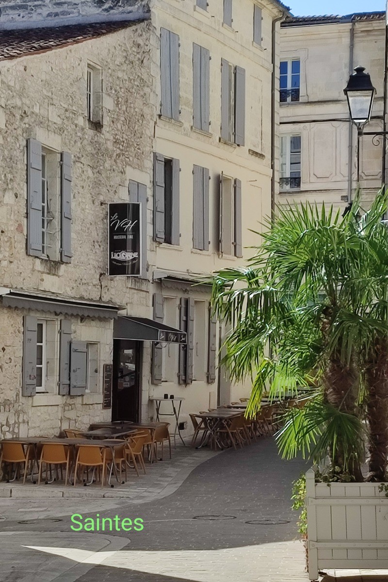 Saintes