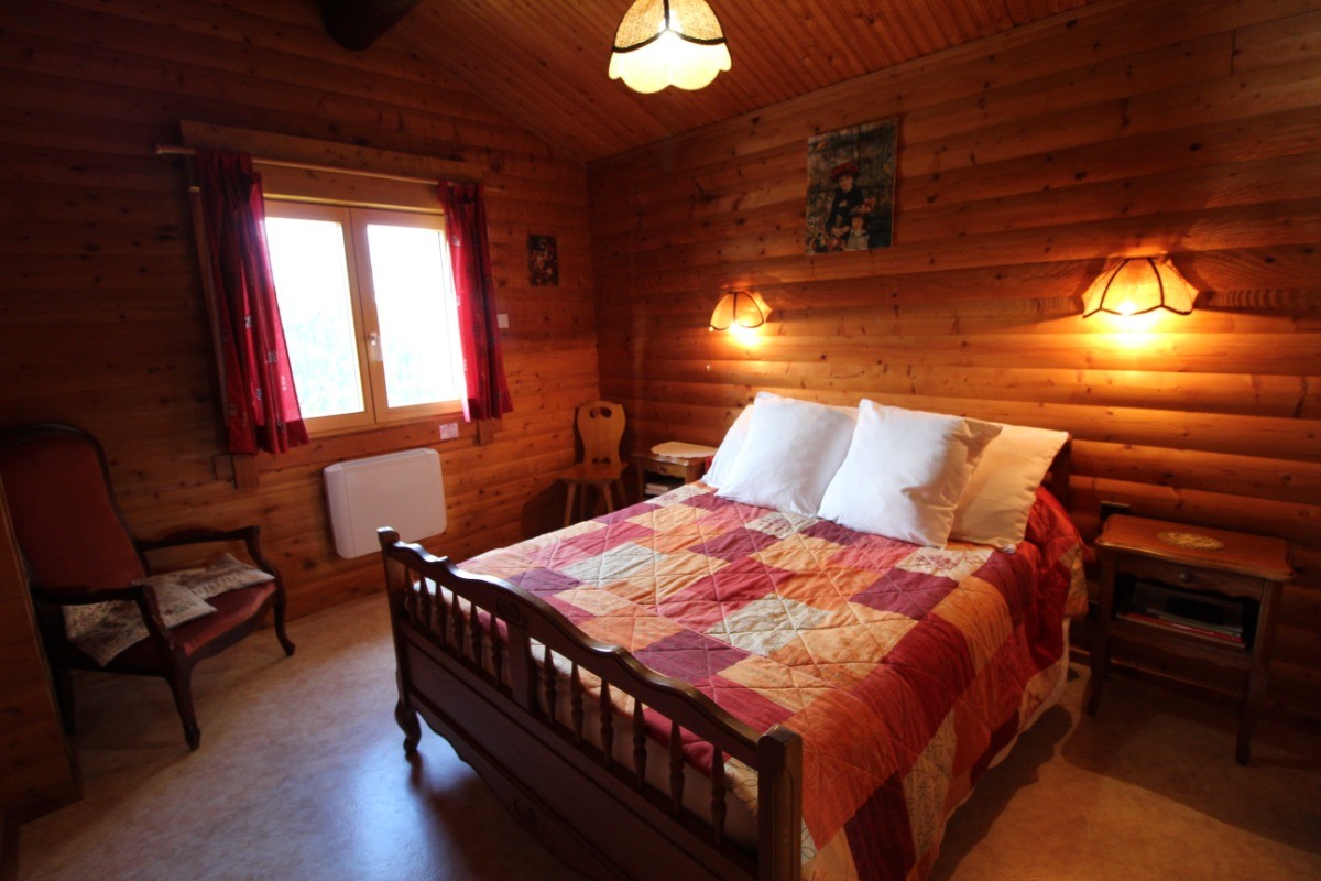 Grande Chambre étage - Chalet Stuga
