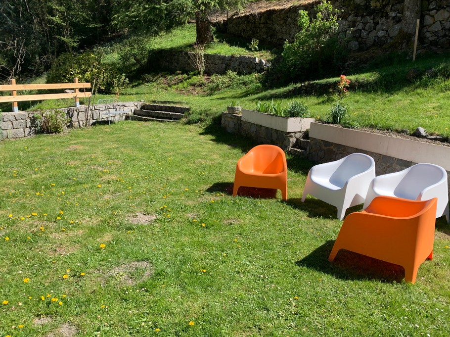 Le jardin privatif de Pauze au printemps