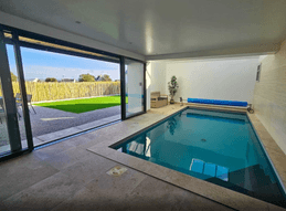 Piscine intérieure chauffée