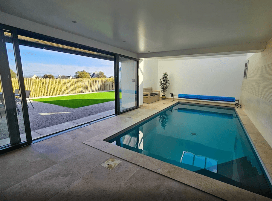 Piscine intérieure chauffée