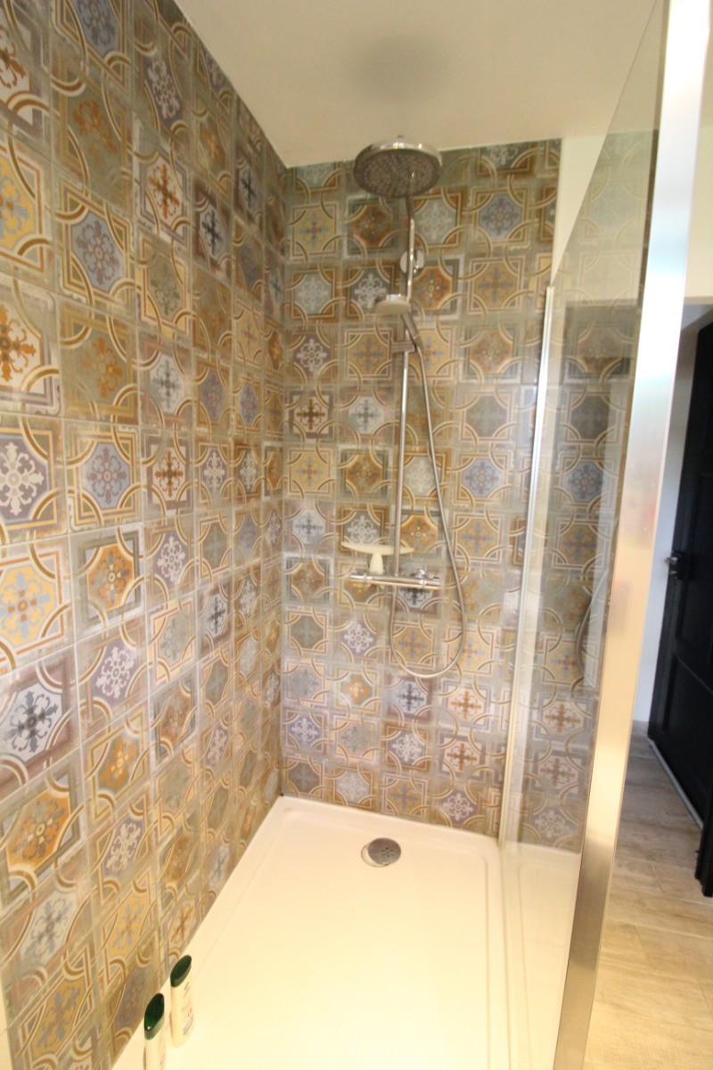 Grande douche - Le Refuge d'Annelise