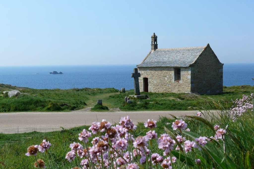 Chapelle saint Sansom sur la route touristique à Landunvez