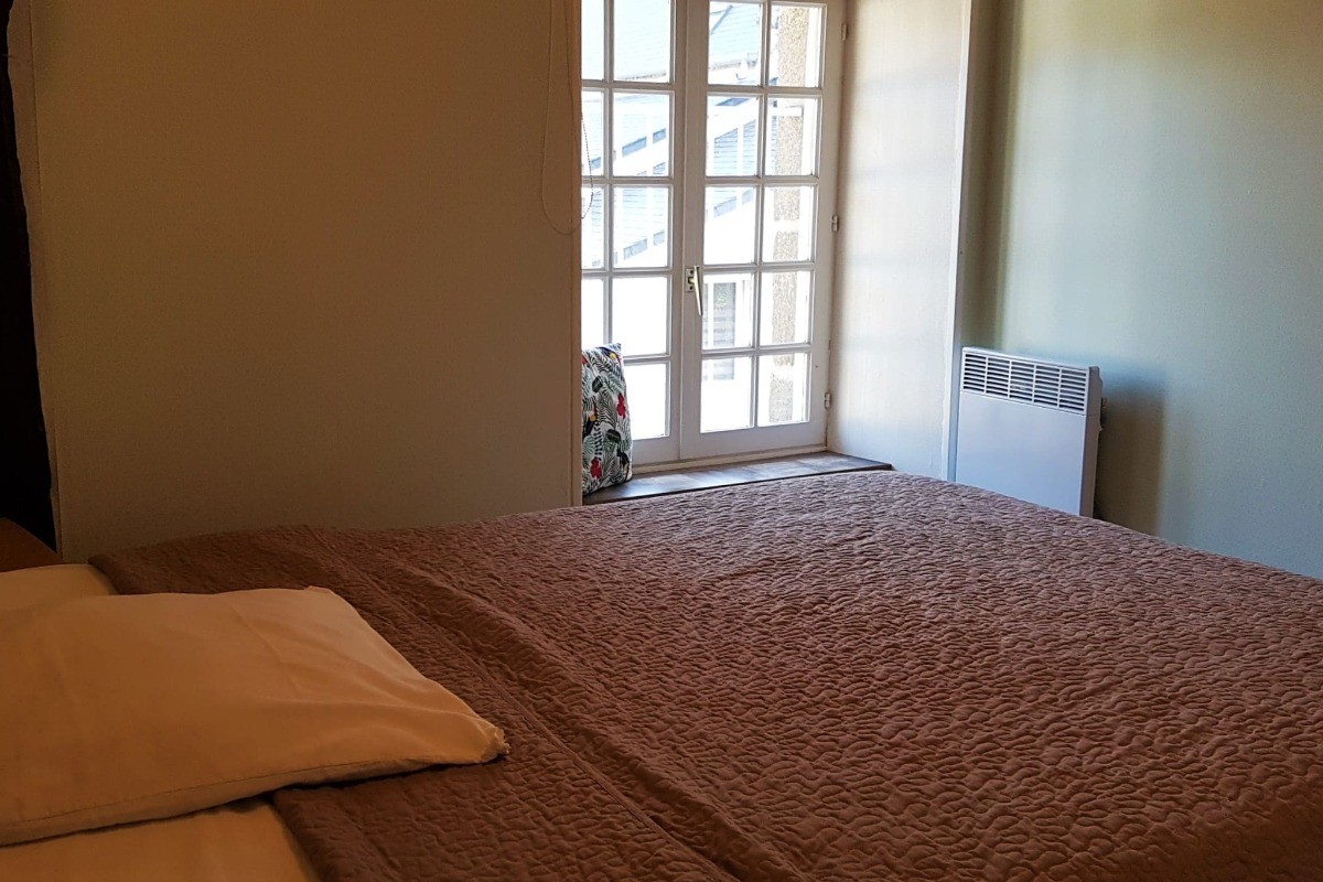 Chambre pour 1 personne (lit 140 x 190 cm) à l'étage. 
Crédits photo : Clévacances Ille-et-Vilaine