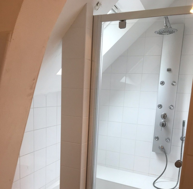 salle d'eau étage principal.