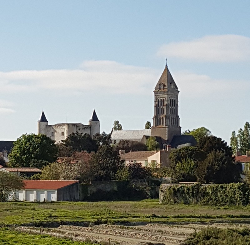 Le château et l'église