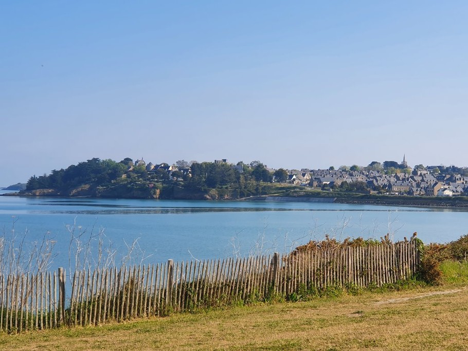 Vue de Saint Jacut, côté Ouest
