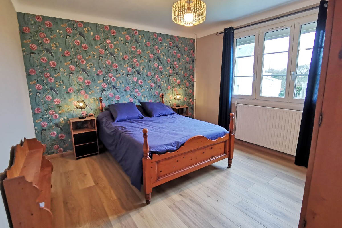 Deuxième chambre avec un lit 140