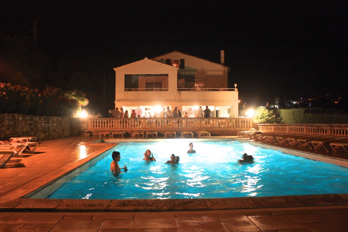 Piscine de nuit