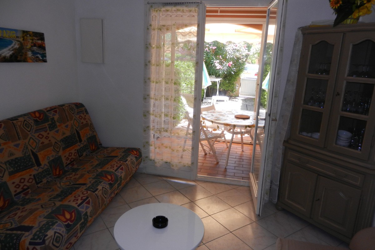 Canapé convertible, Appartement de la Nartelle (Var, Côte d'Azur)