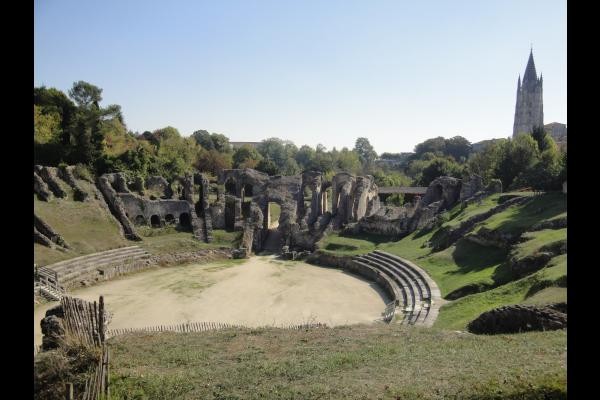 Les arènes de Saintes ©CMT17