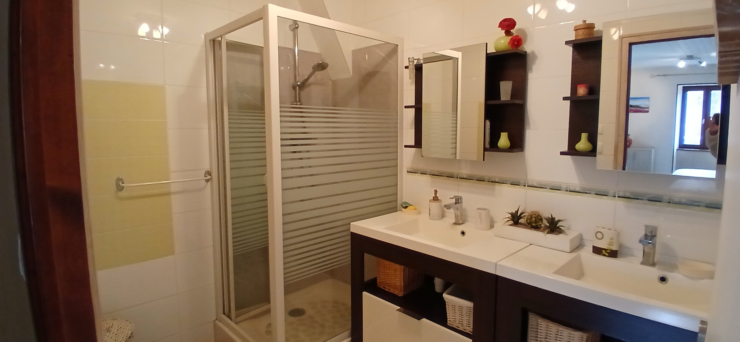 Aloreedubois, gîte 6 pers., Saint Ours les Roches, Puy de Dôme, Salle d'eau