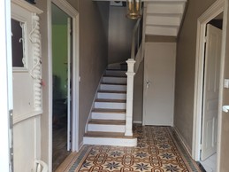 Location, 4/6 personnes à TREBEURDEN à 5 minutes PLAGE - 10 minutes PERROS-GUIREC - COTES D'ARMOR - BRETAGNE - entrée maison