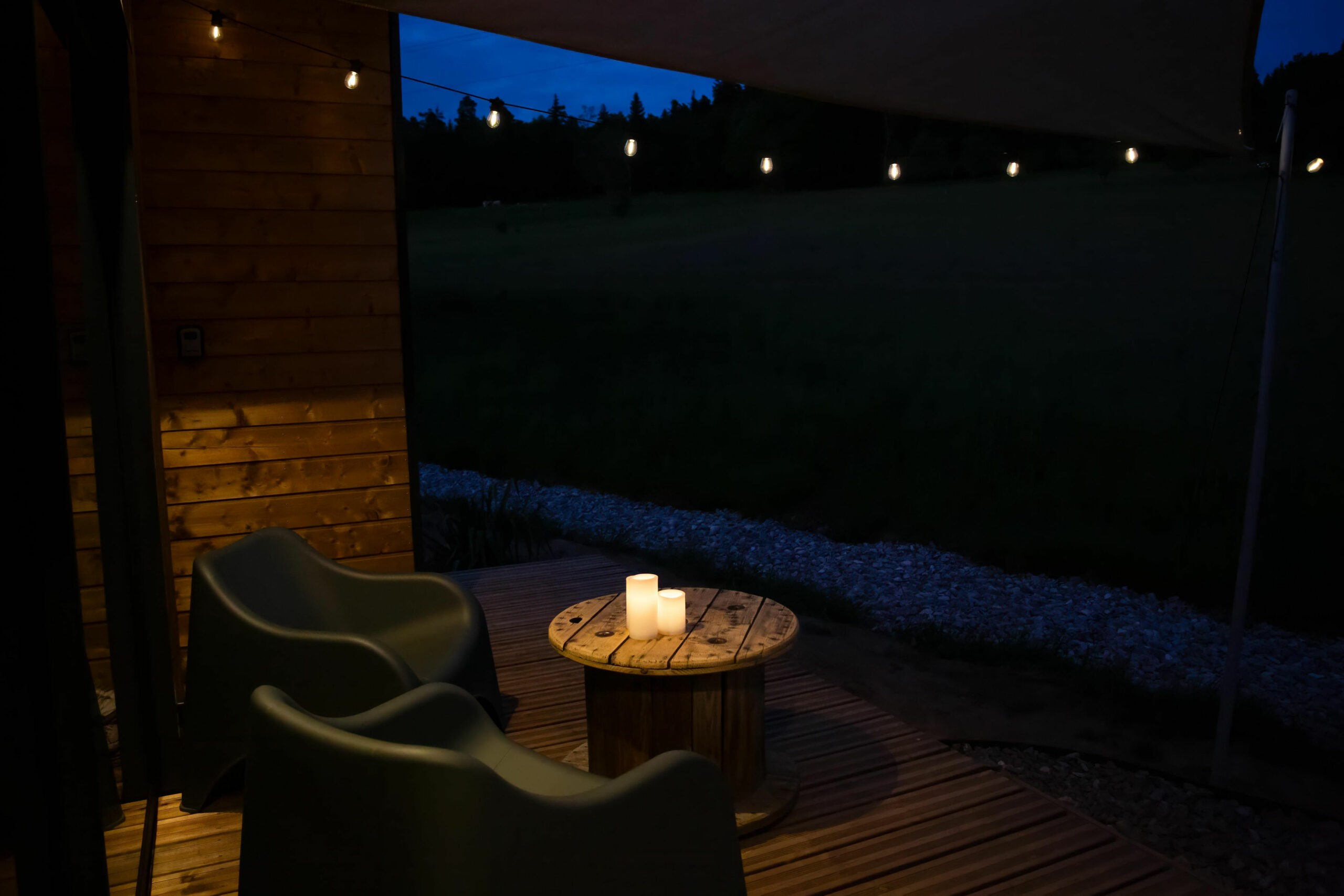 Terrace at night – Lodge Helsinki, Saint-Léonard, Vosges