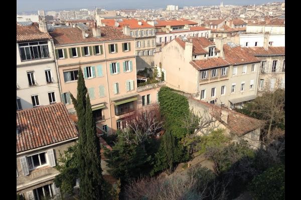 vue dégagée sur Marseille