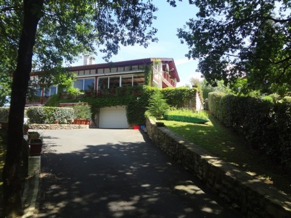 Location appartement dans maison à Ascain Pays Basque